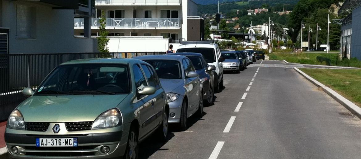 Immobilisation prolongée d’une voiture : les précautions à prendre