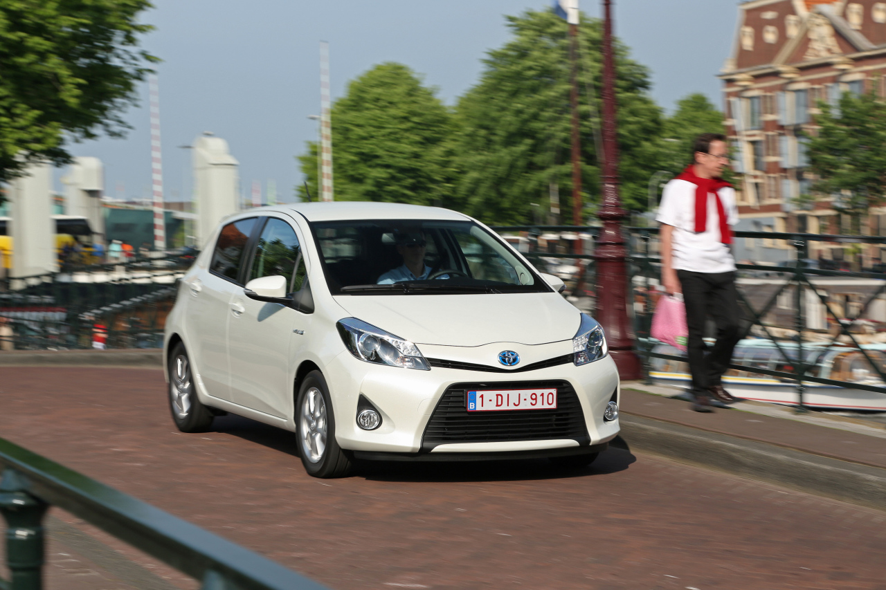 TOYOTA YARIS Hybrid
